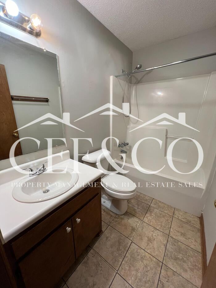 125 Lacey Ln - Photo 5 of 14