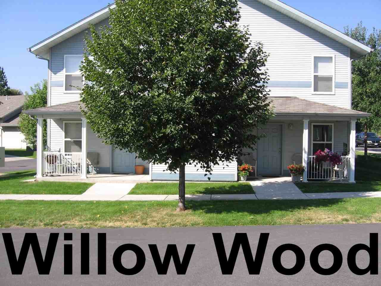 Willow Wood Apts - Photo 3 of 3