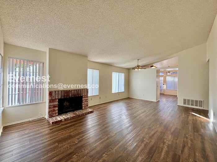 27271 Prominence Rd - Photo 5 of 28