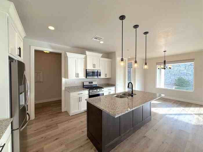 N Creek Rd - Photo 7 of 27