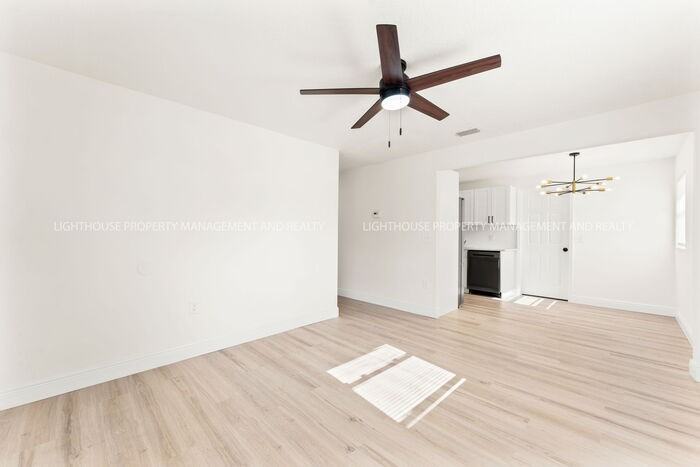 3543 Marland St - Photo 6 of 16