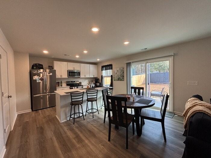 4131 Rising Tide Dr - Photo 4 of 28