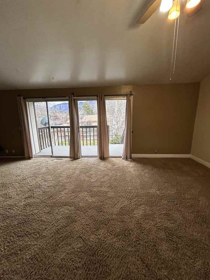 5463 S York St - Photo 3 of 17