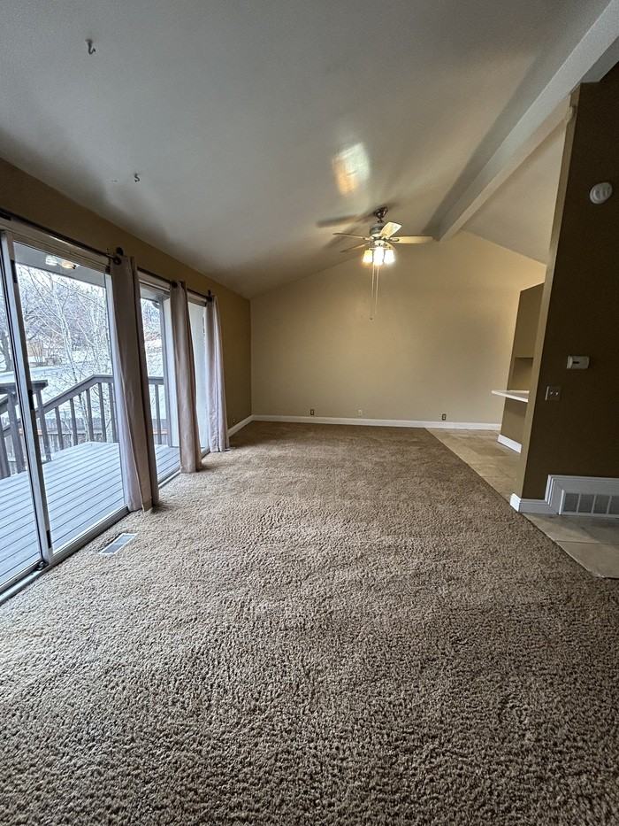 5463 S York St - Photo 4 of 17