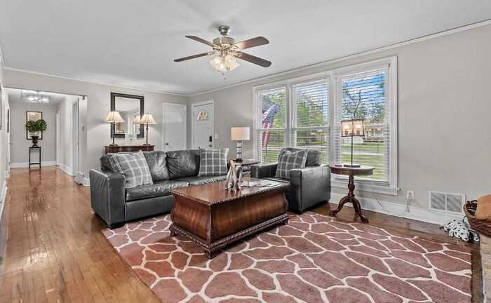 711 Indigo Ave - Photo 2 of 19