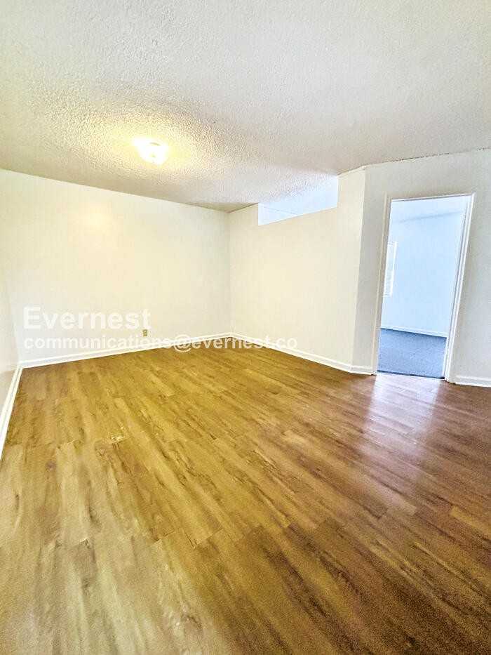 135 Mathews St #4 - Photo 2 of 11