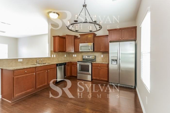 3948 Shasta Cir - Photo 5 of 16