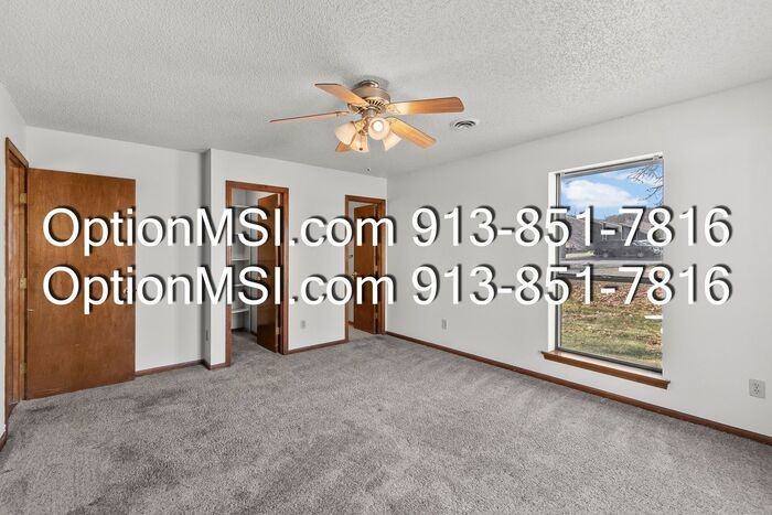 3703 Ne 72nd St - Photo 6 of 21