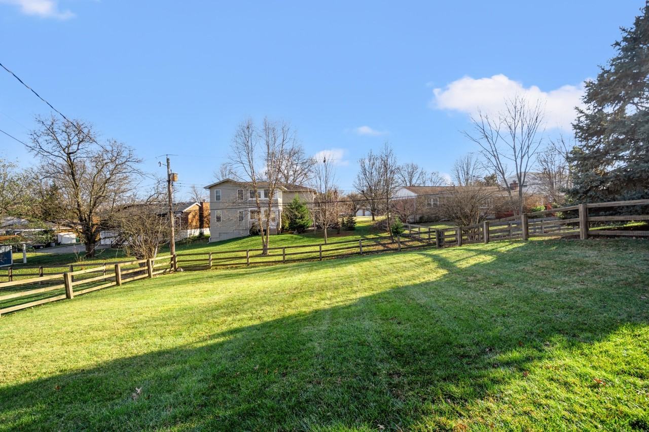 2829 University Cir - Photo 5 of 20