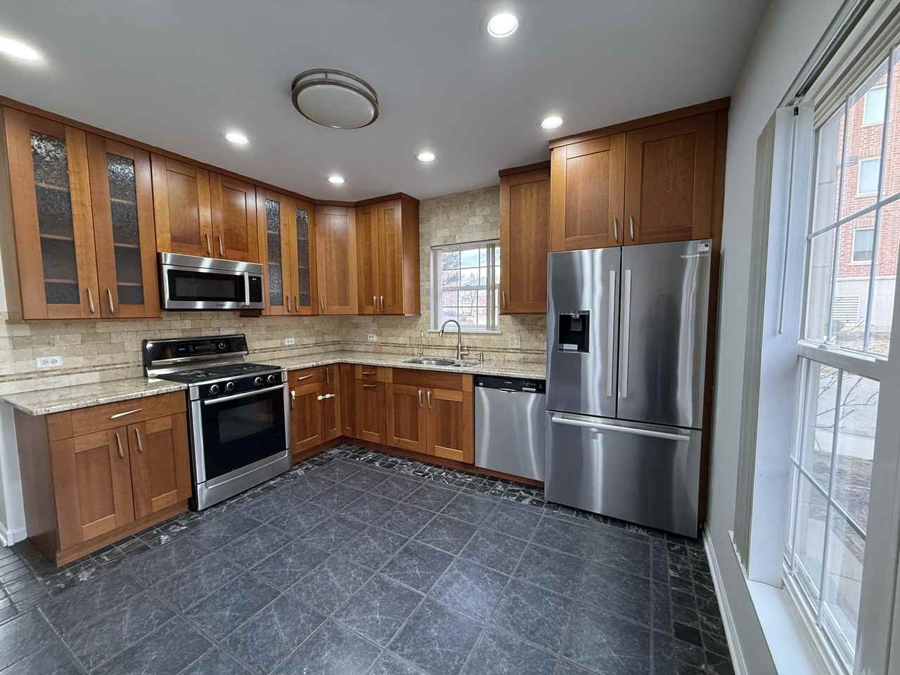 362 Town Place Cir #362 - Photo 4 of 50