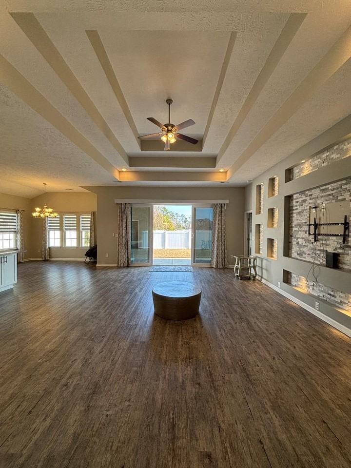 227 Leste Rd - Photo 3 of 11