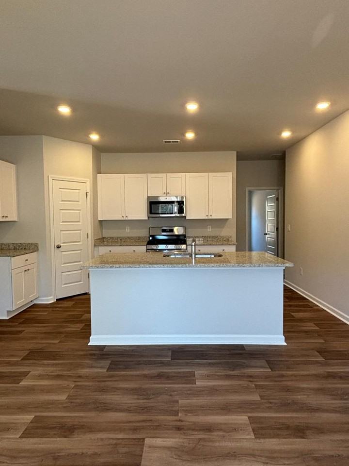 307 Horsetail Ct - Photo 4 of 20