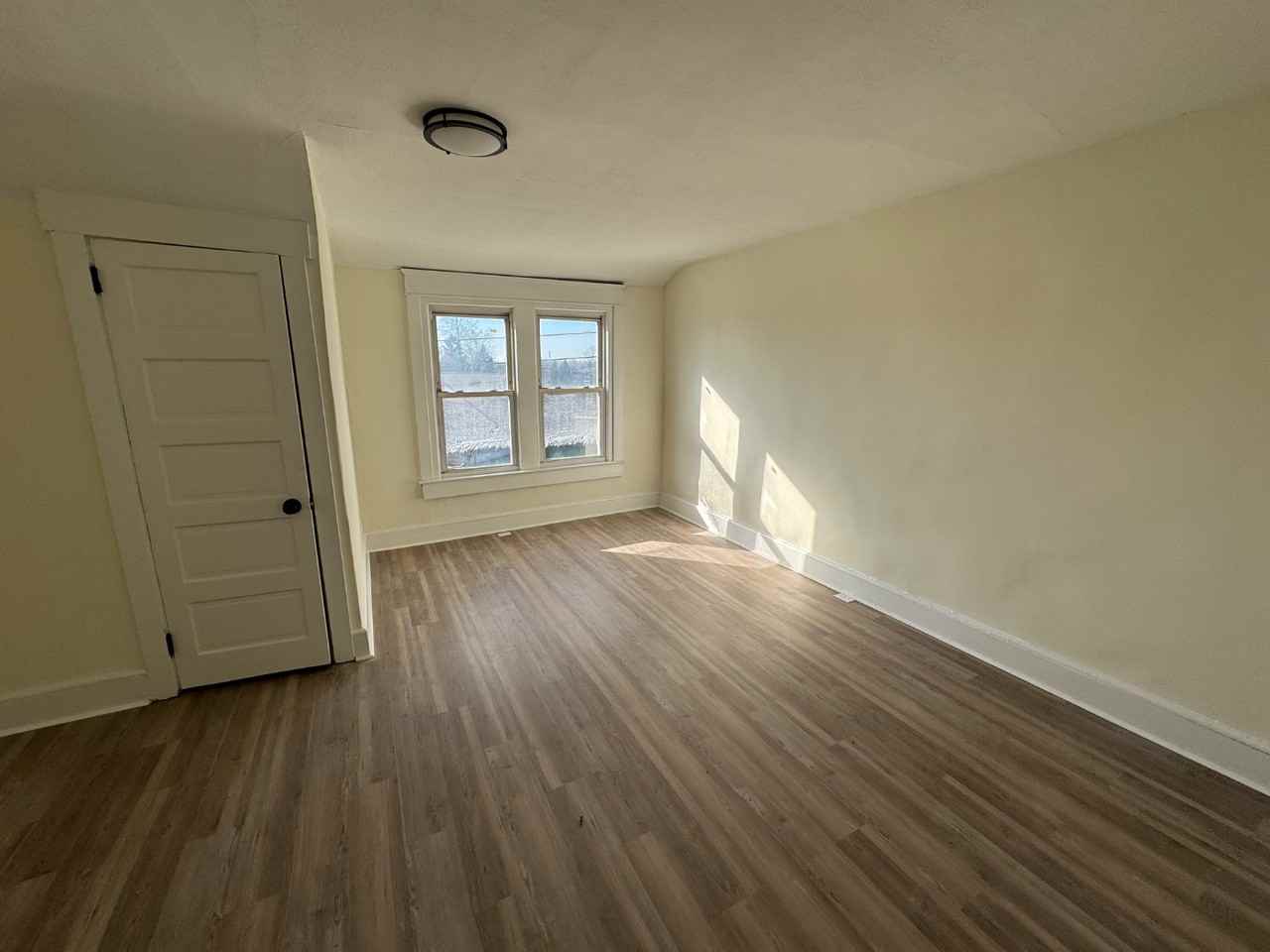 1013 Concord Ave - Photo 7 of 20