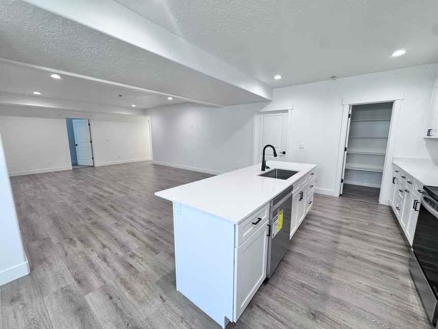 1436 E 820 N #1 - Photo 4 of 21