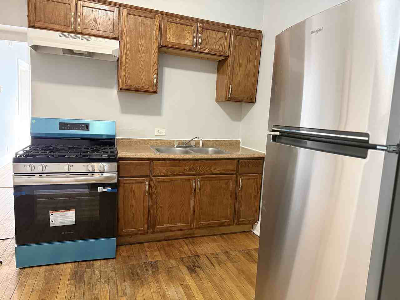 8362 S Brandon Ave #1F - Photo 5 of 11