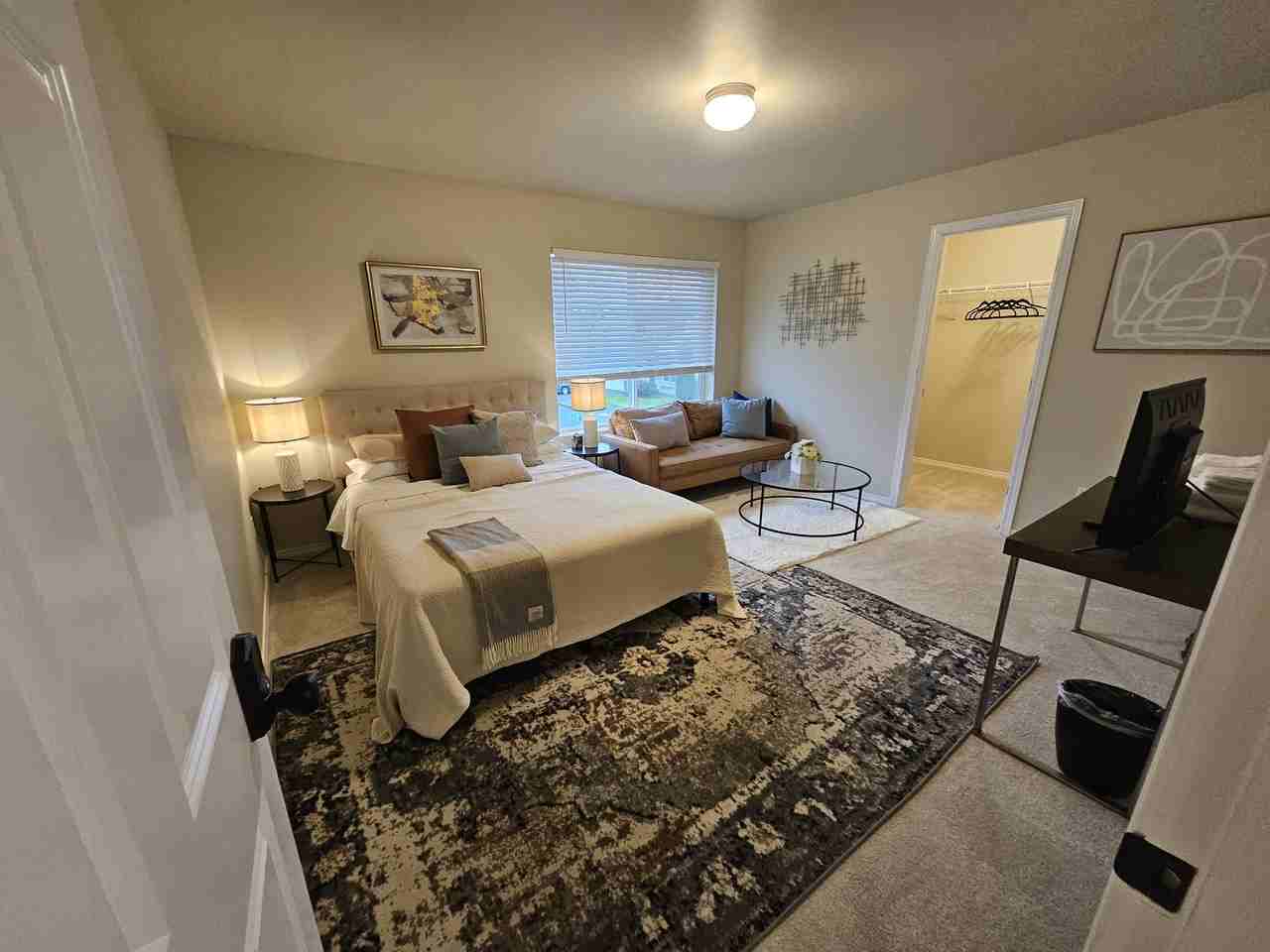 18928 13th Ave Se - Photo 2 of 11