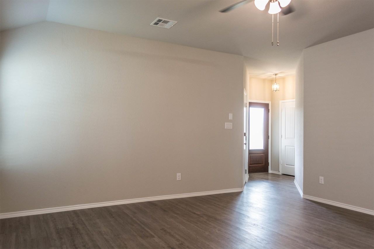 2340 Artic Warbler #1 - Photo 3 of 20