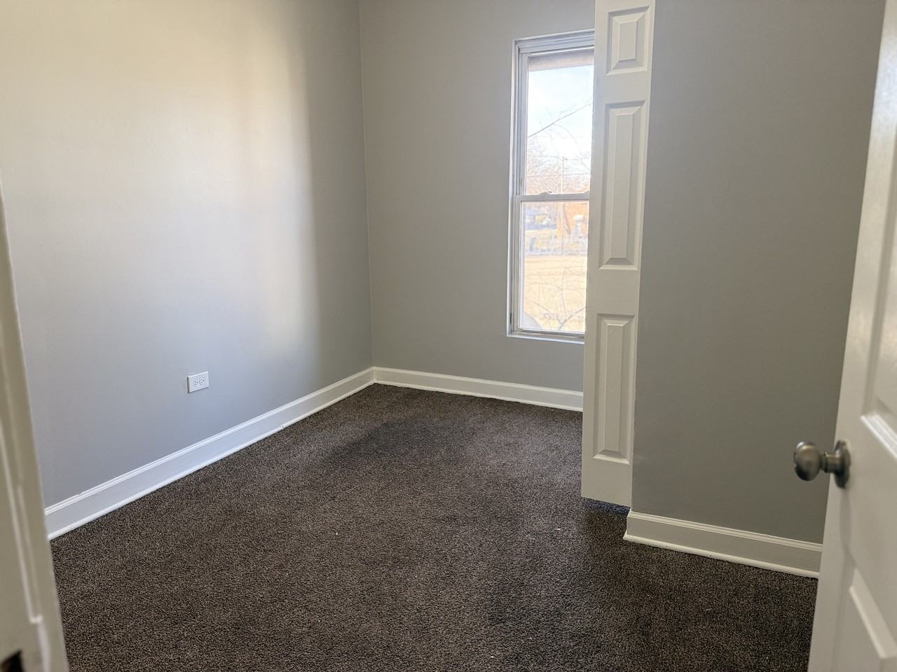 7751 S Greenwood Ave #2 - Photo 4 of 14