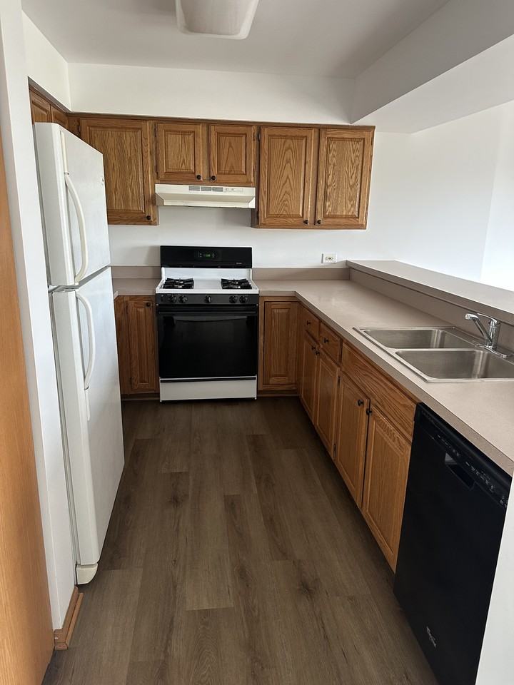 2038 Manico Court - 200Unit 200 #200 - Photo 5 of 8