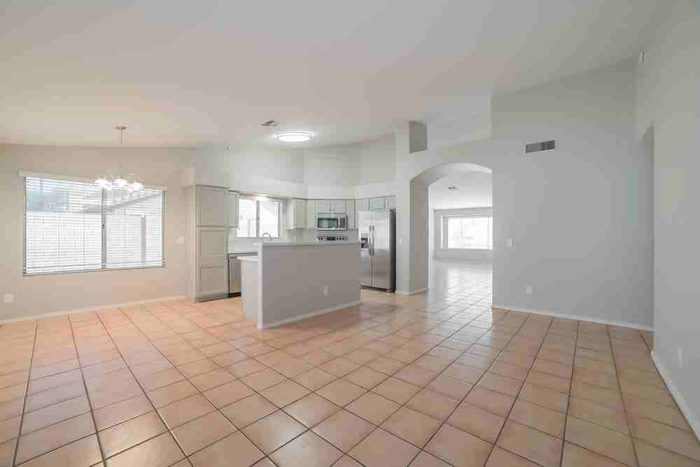 6566 E Fox St - Photo 6 of 16