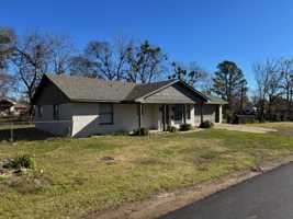 featured image of 201 York St #1