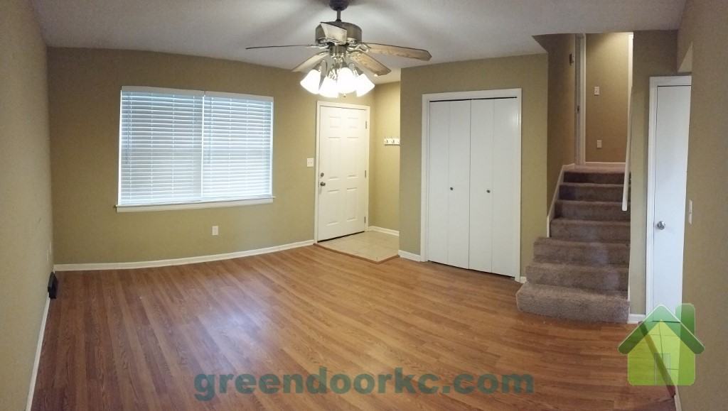 1410 E Willow Dr #1410 - Photo 3 of 10