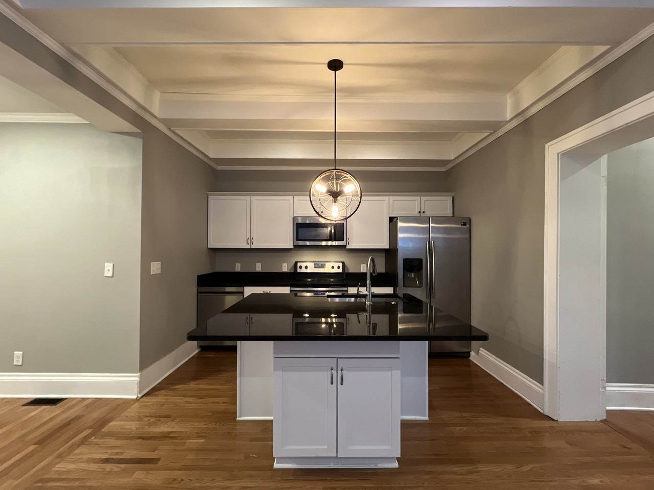 721 Bluff St #1 - Photo 7 of 16