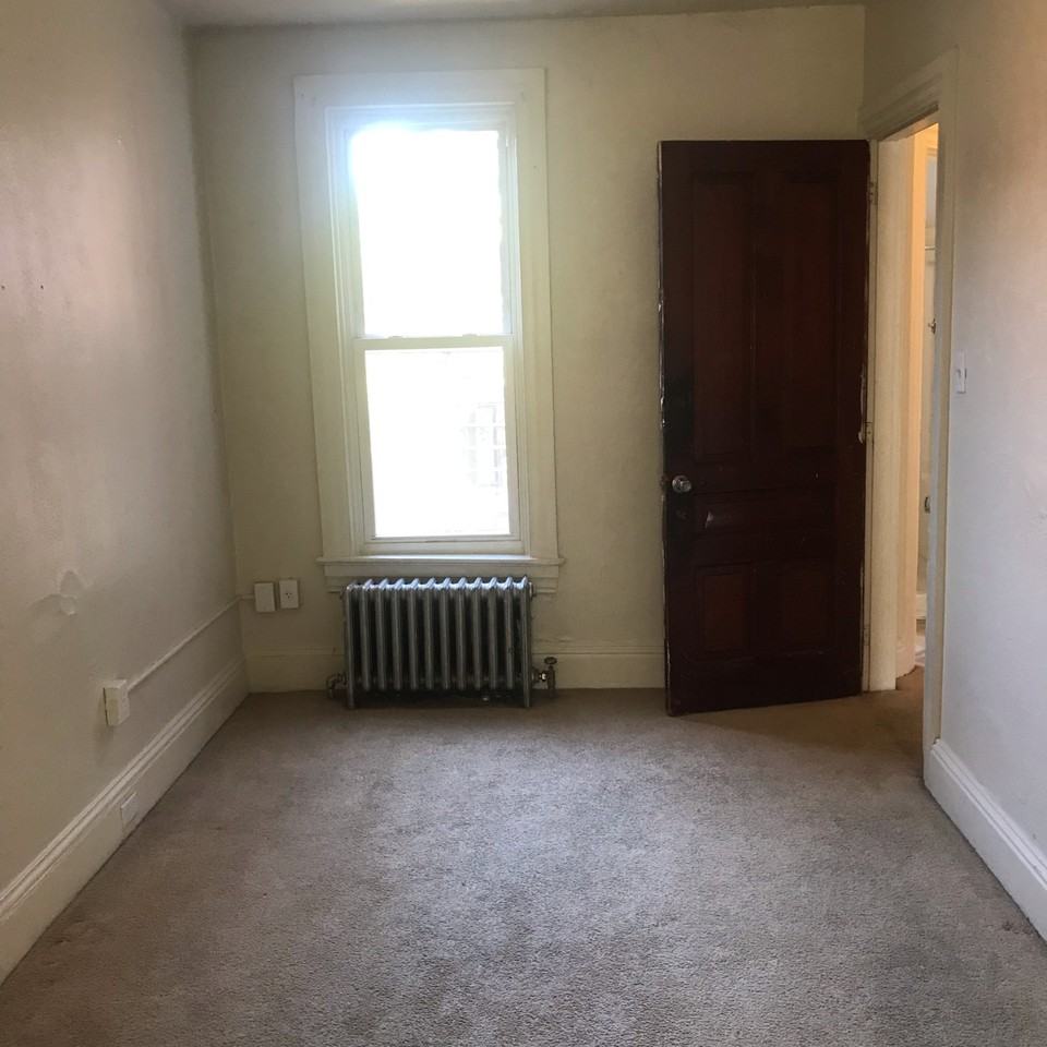 729 W Philadelphia St #2 - Photo 4 of 16