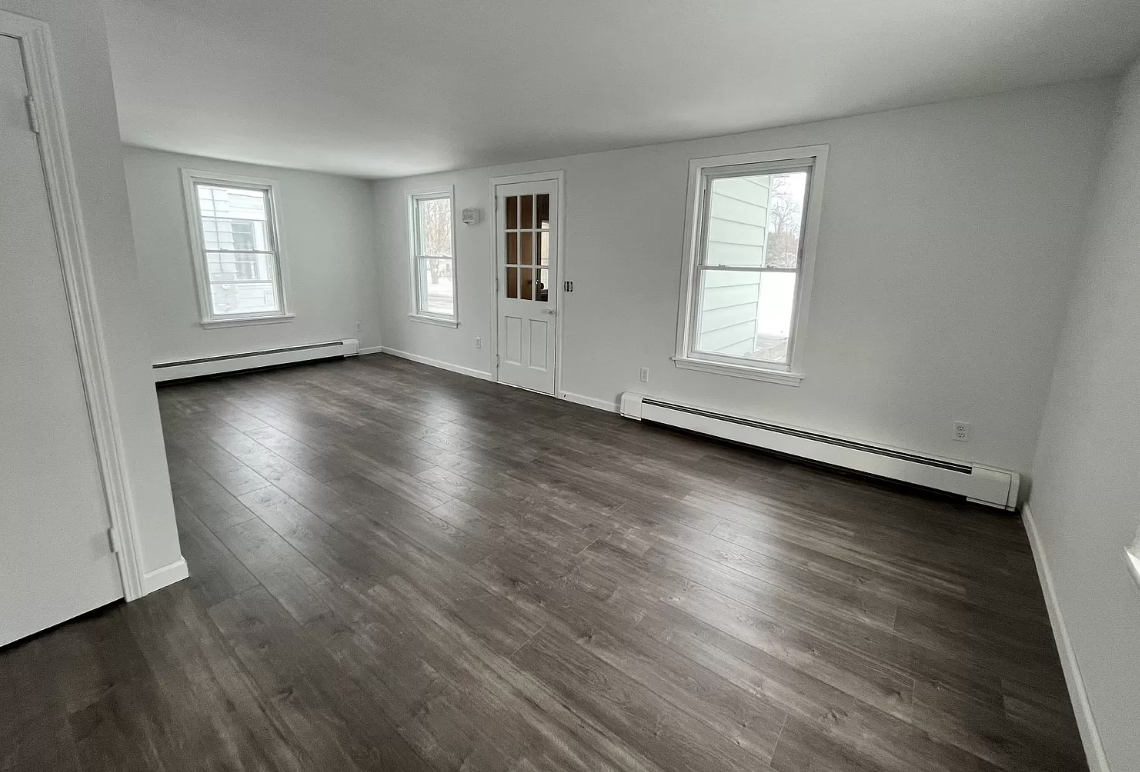 30 Pembroke Ave #30 - Photo 6 of 8