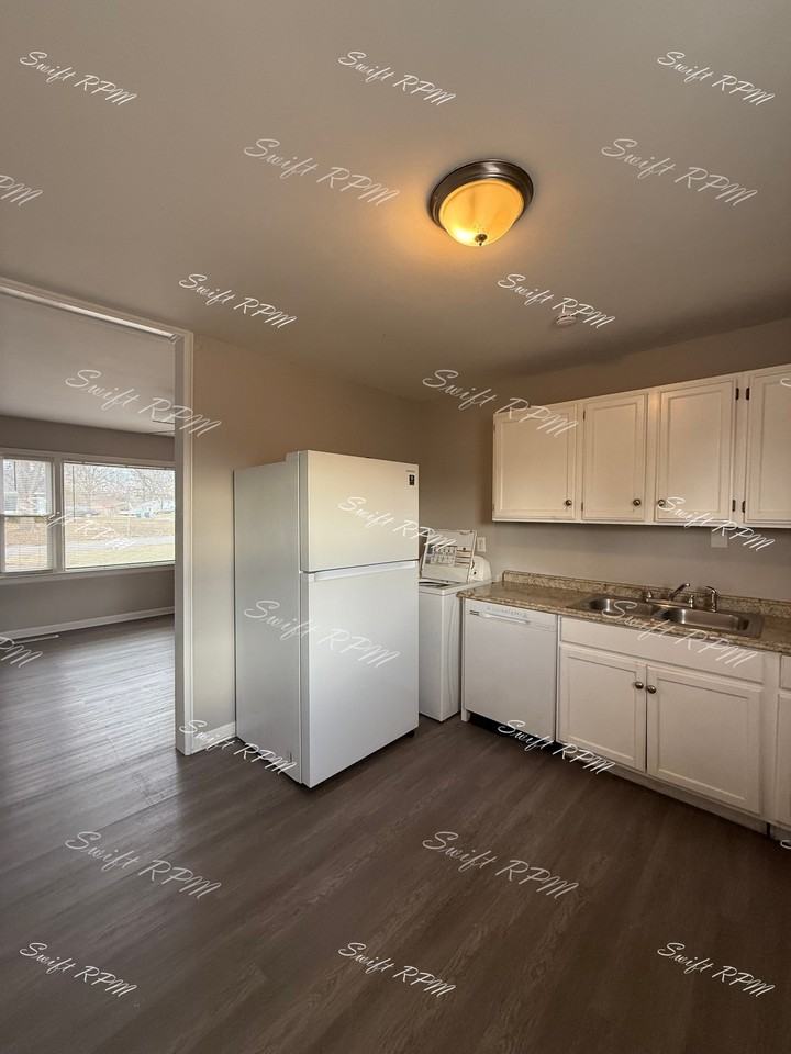 709 Ne 66th Ter #1 - Photo 5 of 17