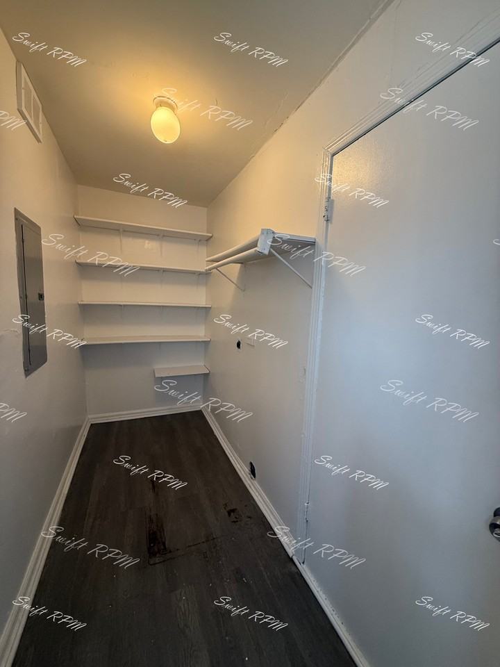 709 Ne 66th Ter #1 - Photo 6 of 17