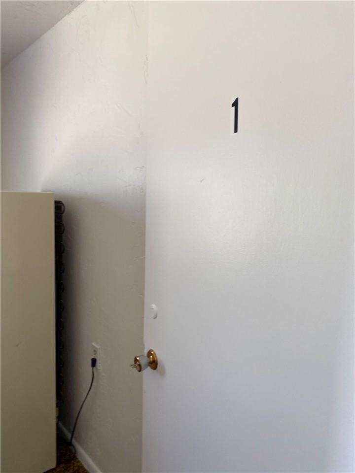 380 Nw - Photo 7 of 27