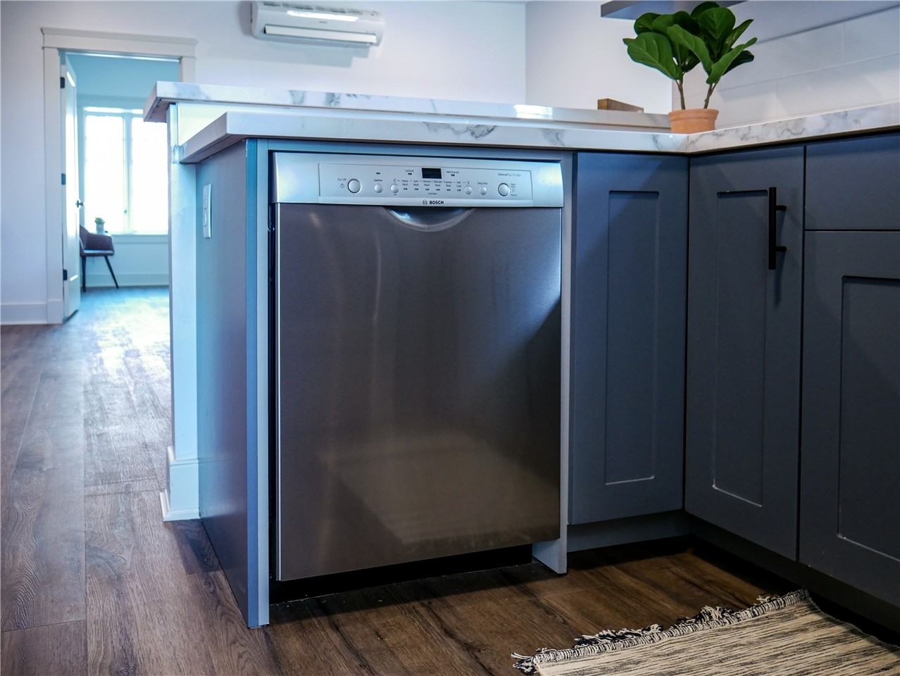 2461 Adams Ave - Photo 7 of 17