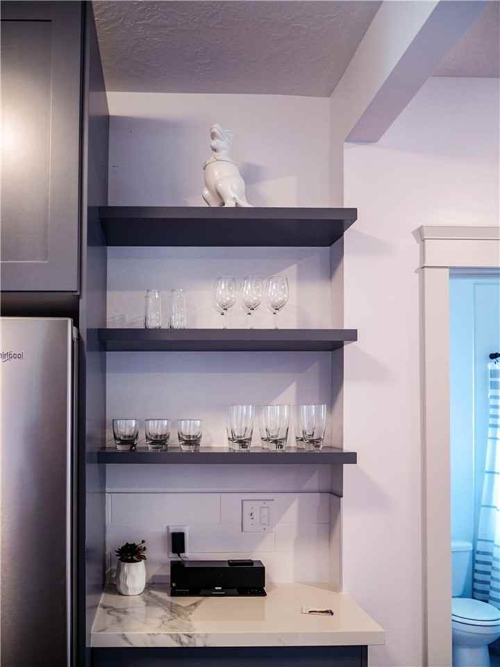 2461 Adams Ave - Photo 7 of 17