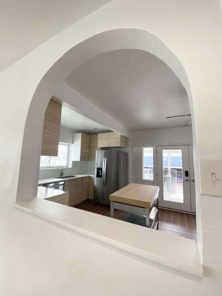 260 E Edith Ave #1 - Photo 4 of 23