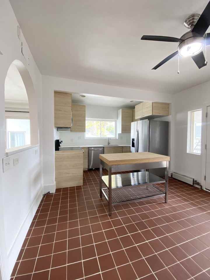 260 E Edith Ave #1 - Photo 5 of 23