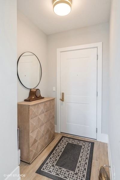 3839 N. Clark - 401 #401 - Photo 3 of 17