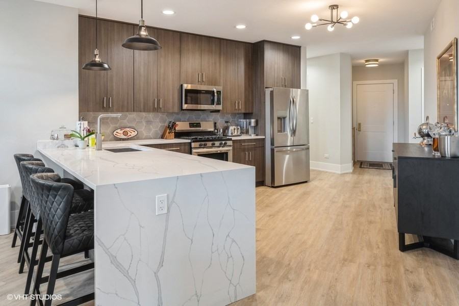 3839 N. Clark - 401 #401 - Photo 5 of 17