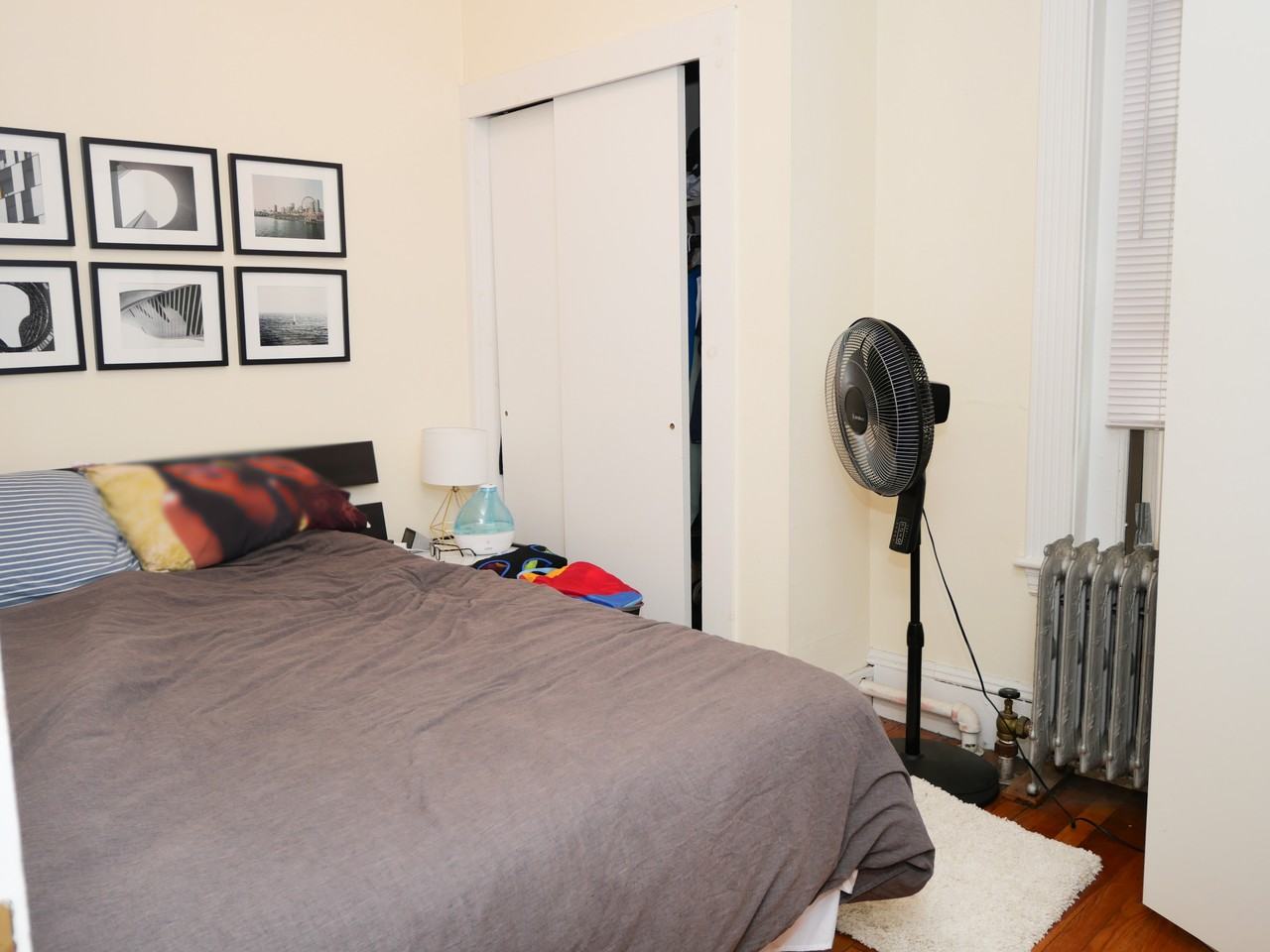 1390 - 12Beacon St #12 - Photo 7 of 10