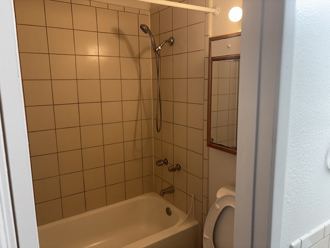 7241 N 54th Ave #2 - Photo 4 of 13