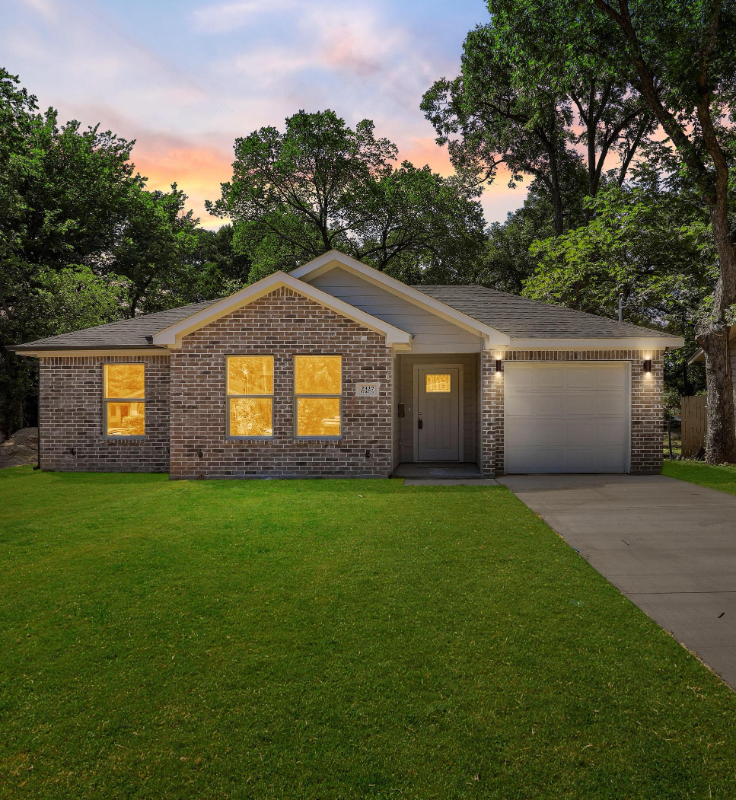 2327 Harding St - Photo 2 of 22