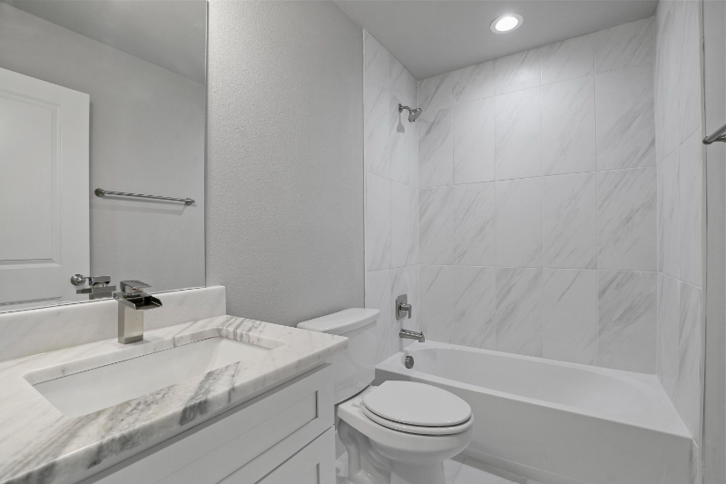 2327 Harding St - Photo 6 of 22