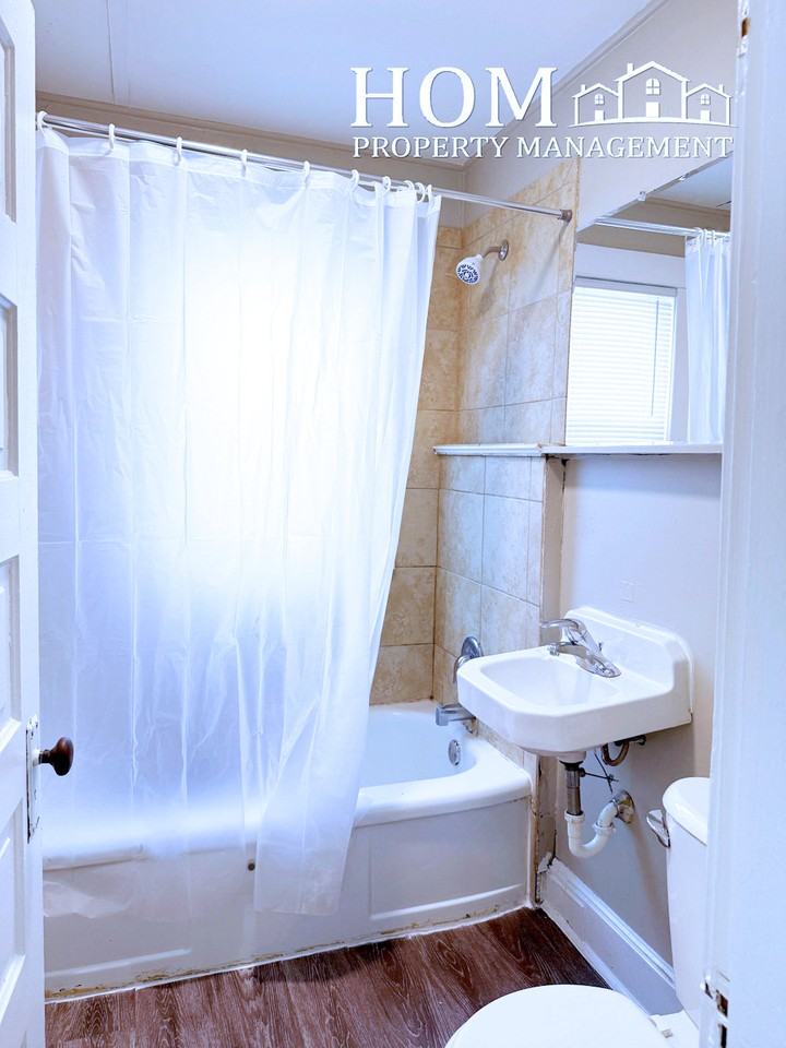 110 Bradley St #1 - Photo 3 of 23