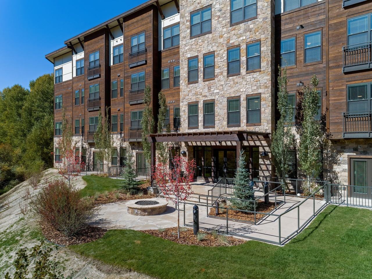 Sagebrush Apartments - Photo 5 of 18