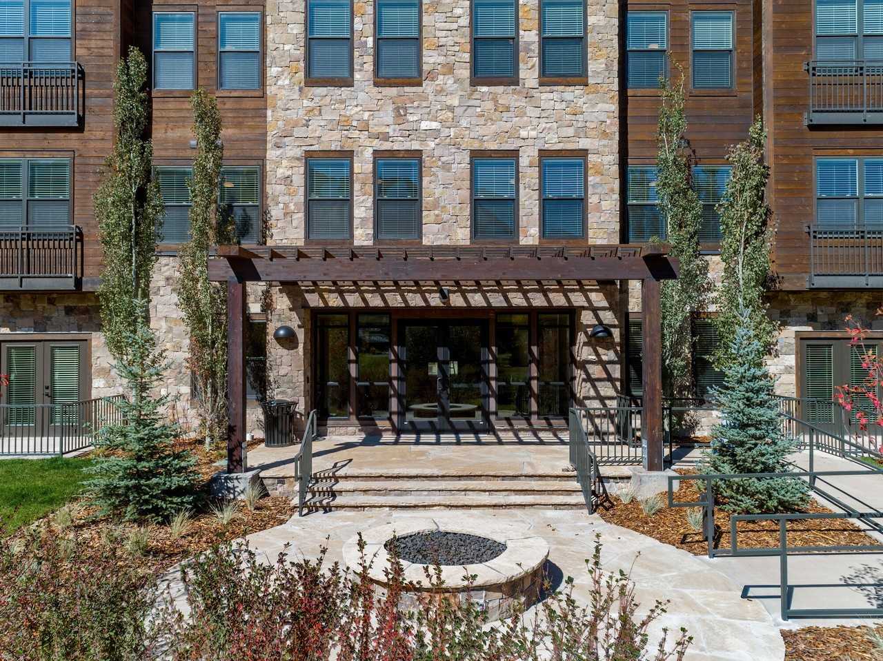 Sagebrush Apartments - Photo 4 of 18