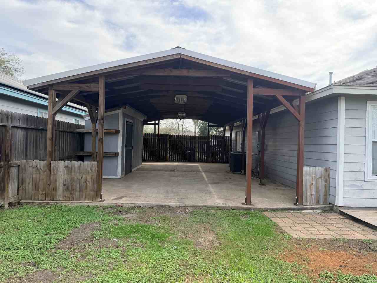 103 Fourth St #1 - Photo 3 of 50