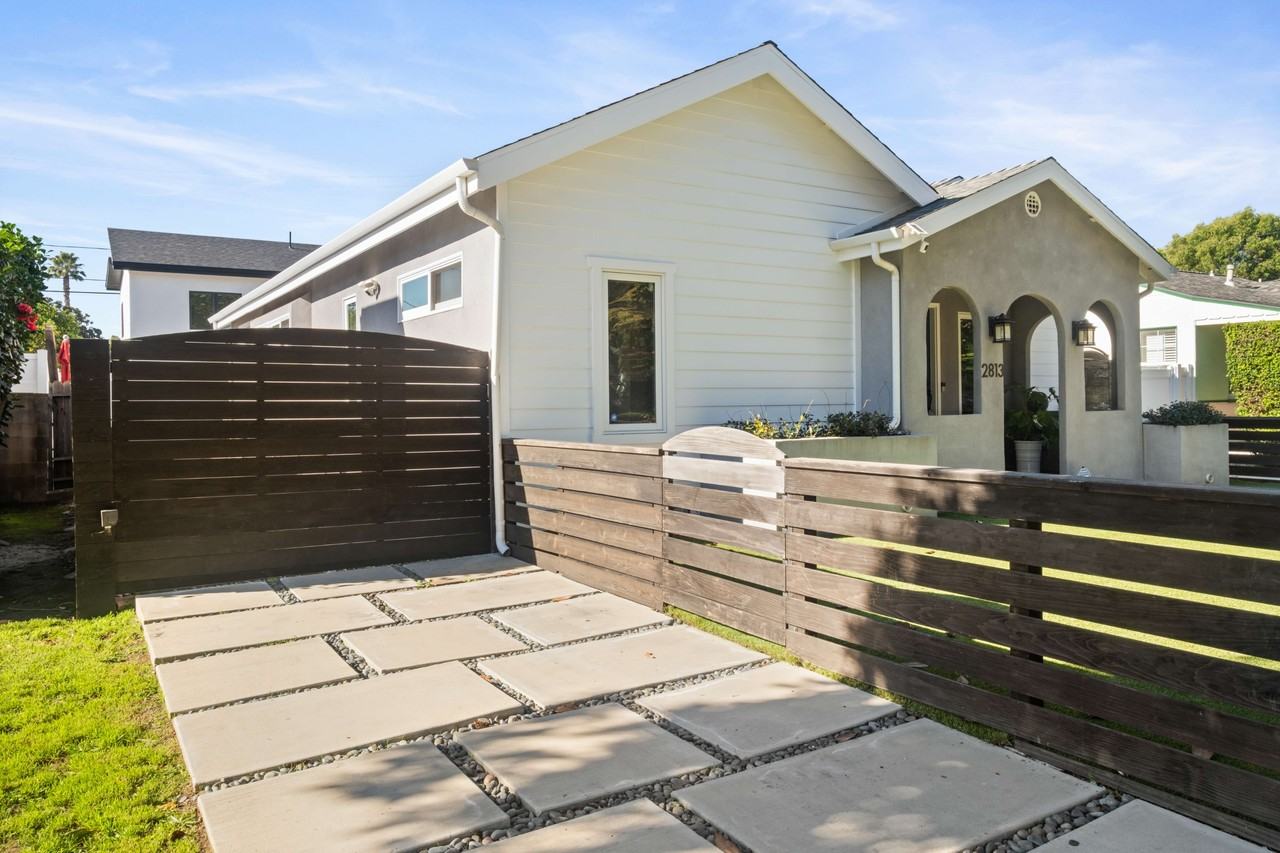 2813 Military Ave #1 - Photo 2 of 43