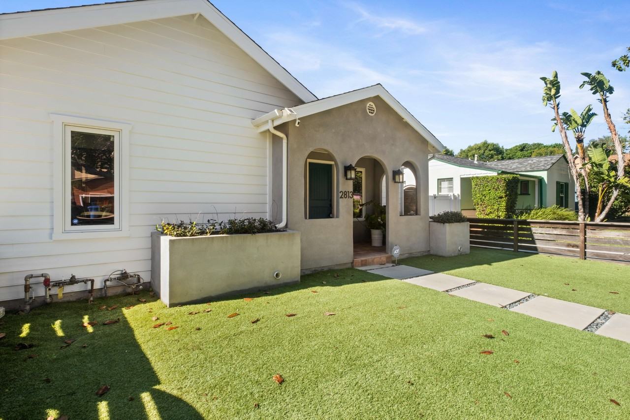 2813 Military Ave #1 - Photo 3 of 43