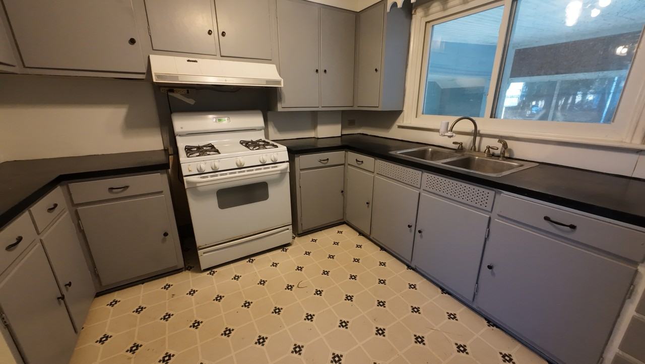 West N 361 #1 - Photo 2 of 25