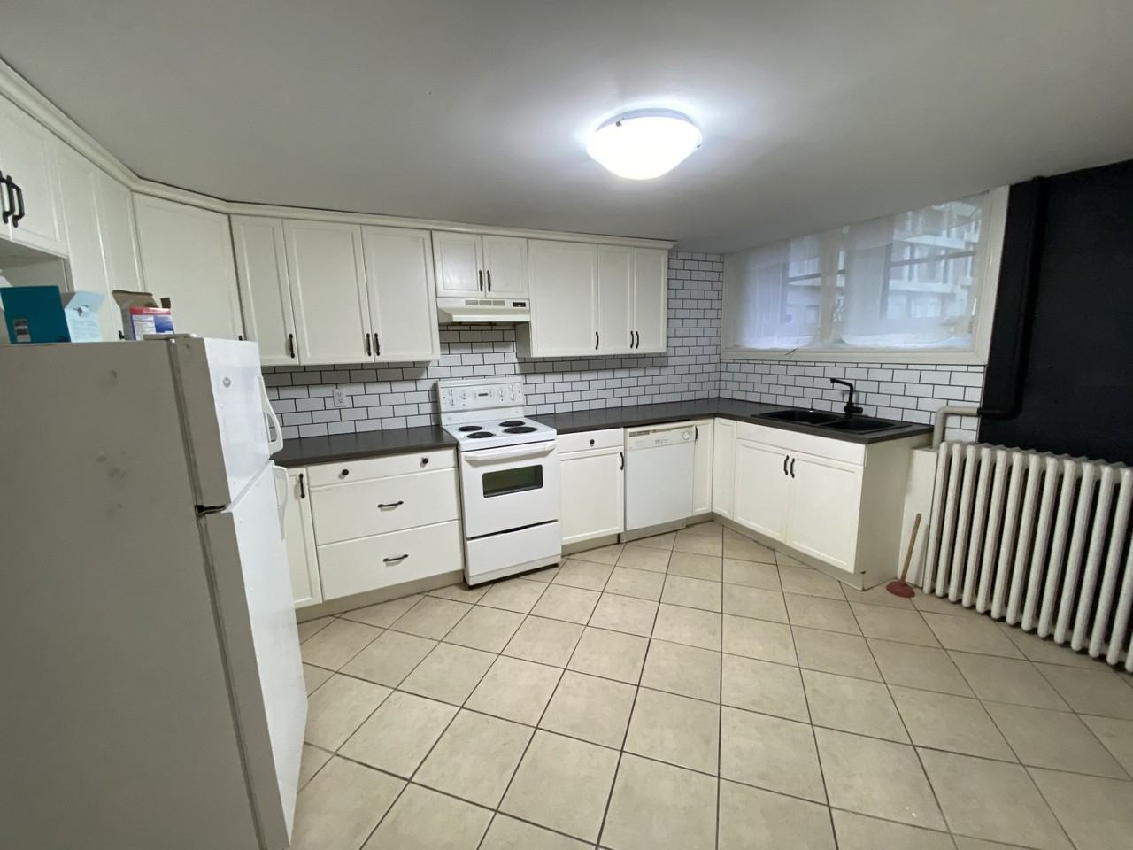 193 Princess St #193-3 - Photo 2 of 16